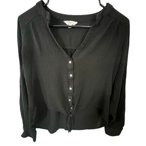 Candies Black Cropped Long Sleeve Button Up Flowy Blouse